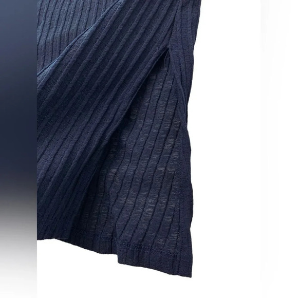 J. Valdi Women's Navy Blue Ribbed 3/4 Sleeve‎ Dress - Picture 3 of 5